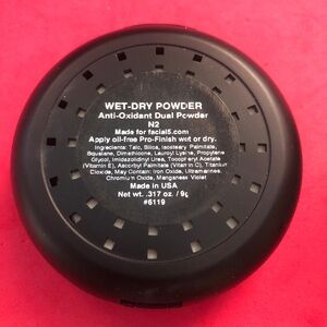 F5 Wet/Dry Foundation N-2 (like Beauticontrol N-3)